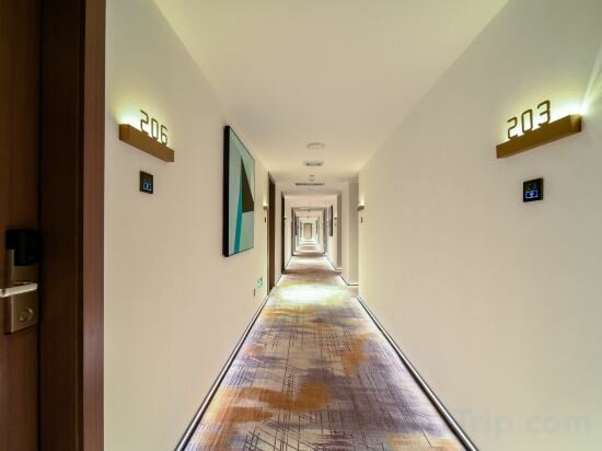 Фото Peng Ke Boutique Hotel Shenzhen Baoneng Center Sungang Subway Station Branch