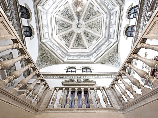 Фото Hotel Hospes Palacio de Los Patos