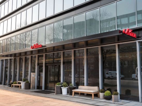 Фото Adina Apartment Hotel Hamburg Speicherstadt