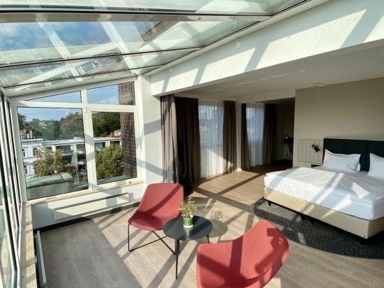 Фото Crowne Plaza City Alster