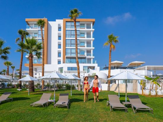 Фото Leonardo Crystal CoveHotel & Spa by the Sea