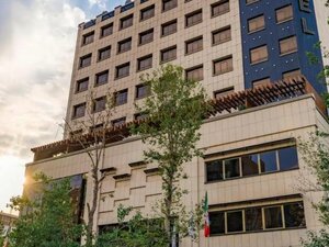 Гостиница Atana Hotel Tehran