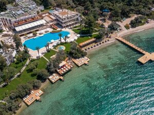 Гостиница DoubleTree by Hilton Bodrum Isil Club All-Inclusive Resort