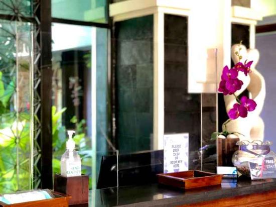 Фото Famous Hotel Kuta