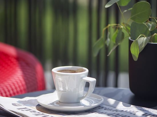 Фото Gate Twenty Two Boutique Hotel