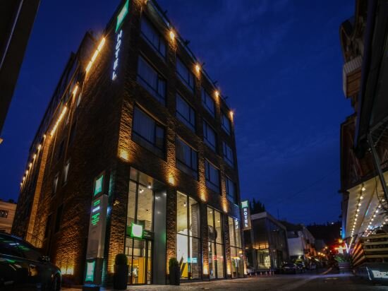 Фото отеля 1