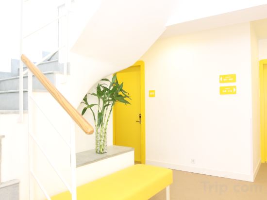 Фото Bloomrooms @ Link Road