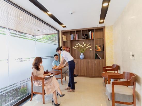 Фото 22Land Moon West Lake