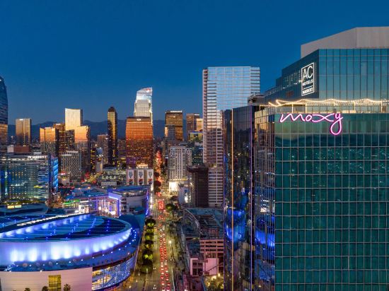 Фото Moxy Downtown Los Angeles