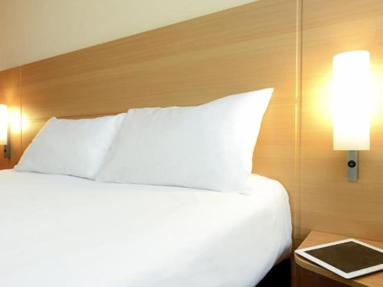 Фото Ibis Paris Porte d'Italie