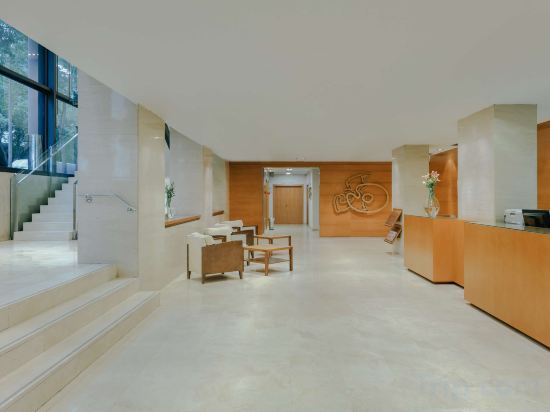 Фото Hotel Catalonia Barcelona Beach