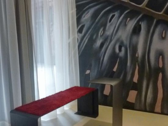 Фото Hotel Barcelona House