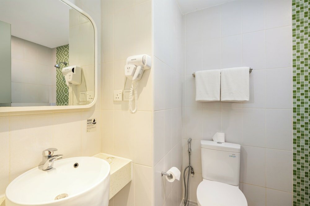 Фото Zest Hotel Harbour Bay