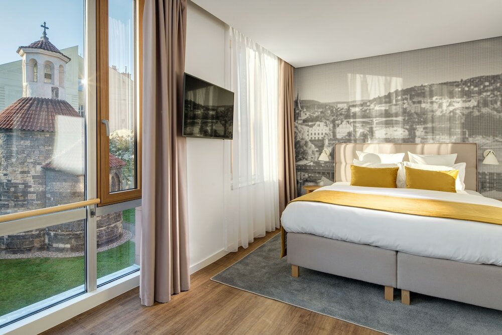 Фото Mamaison Residence Downtown Prague