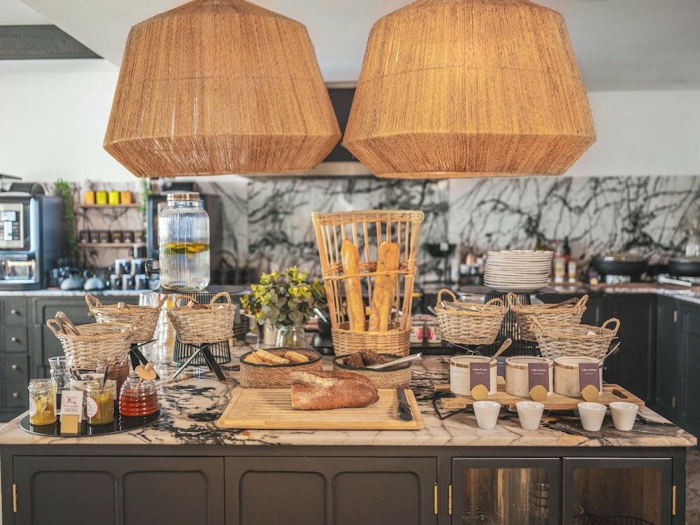 Фото Maisons du Monde Hôtel & Suites La Rochelle