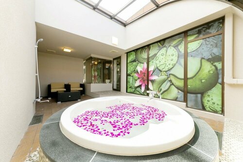 Гостиница Hotel & x26; SPA Lotus – Adults Only в Сакаи