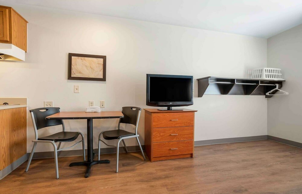 Фото Extended Stay America Select Suites - Oklahoma City - Bethany