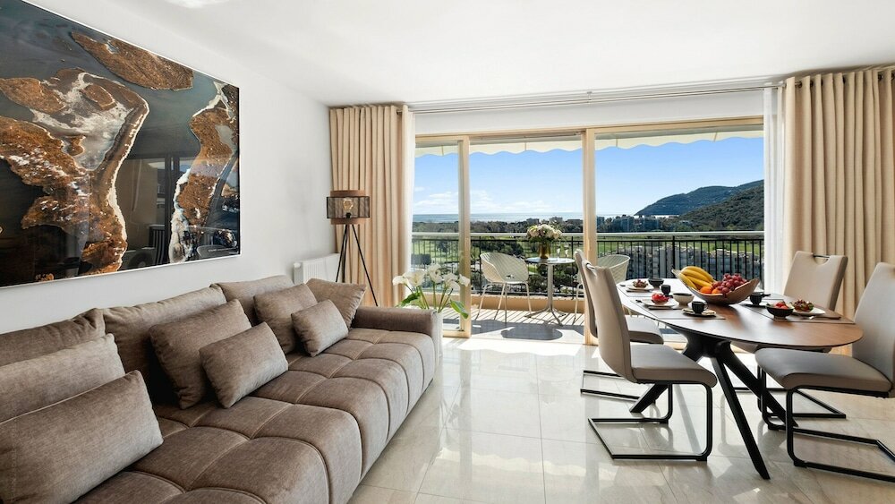 Фото Cannes Marina Residence