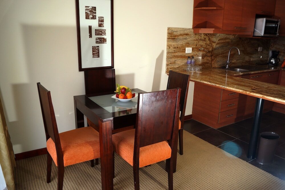 Фото Hotel Stubel Suites and Cafe