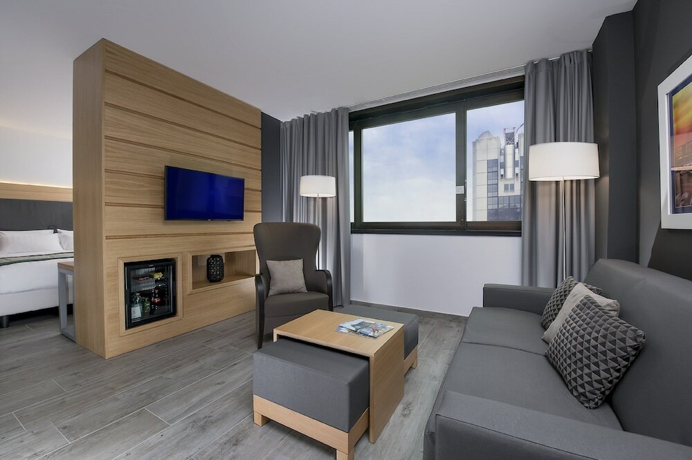 Фото Holiday Inn Naples, an Ihg Hotel