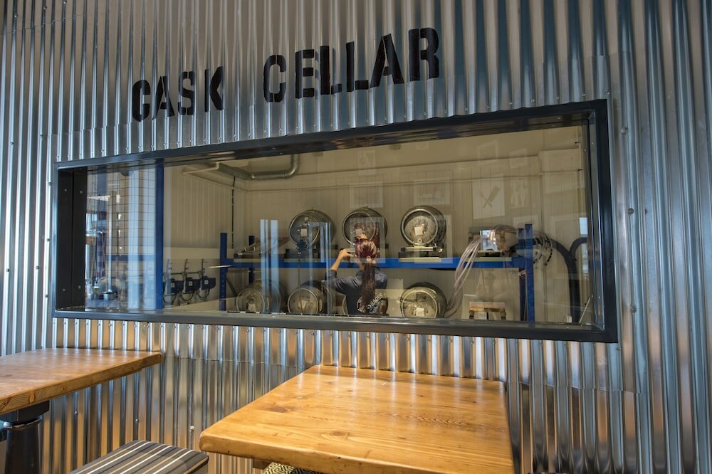 Фото Ship & Trades