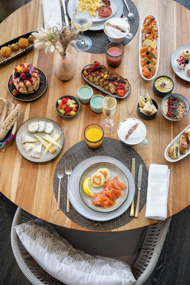 Фото Renaissance Paris Arc de Triomphe Hôtel