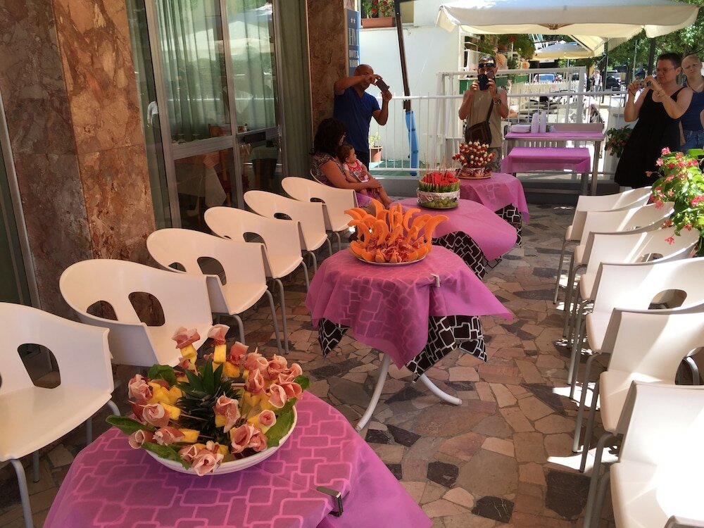 Фото Hotel Madrid