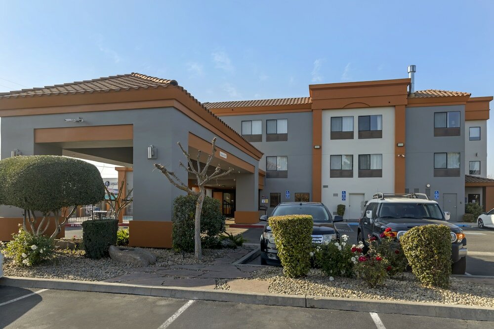 Фото Best Western Plus Fresno Inn