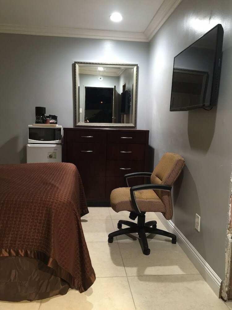 Фото Crenshaw Inn Motel