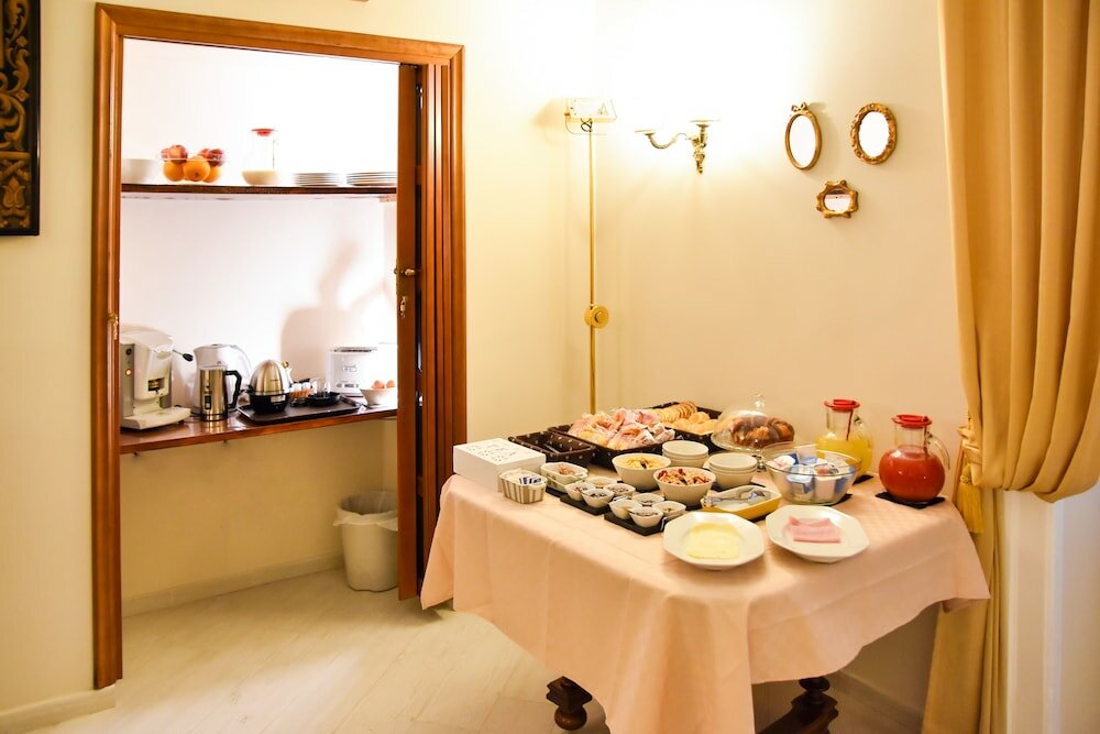 Фото Domus Borbonica