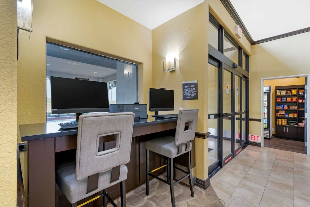 Фото Best Western Plus Dfw Airport Suites