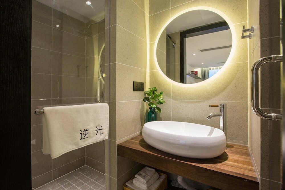 Фото Hangzhou Backlighting Inn