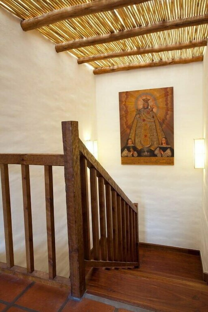 Фото Marques de Tojo Hotel