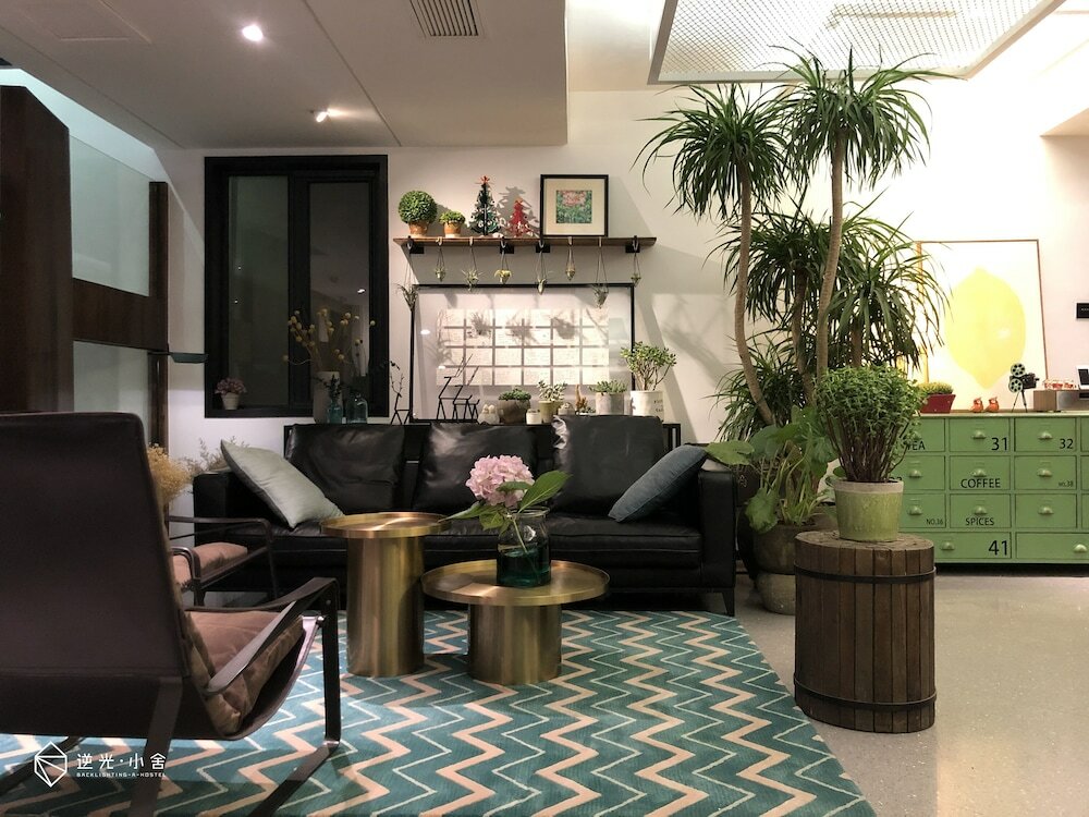 Фото Hangzhou Backlighting Inn