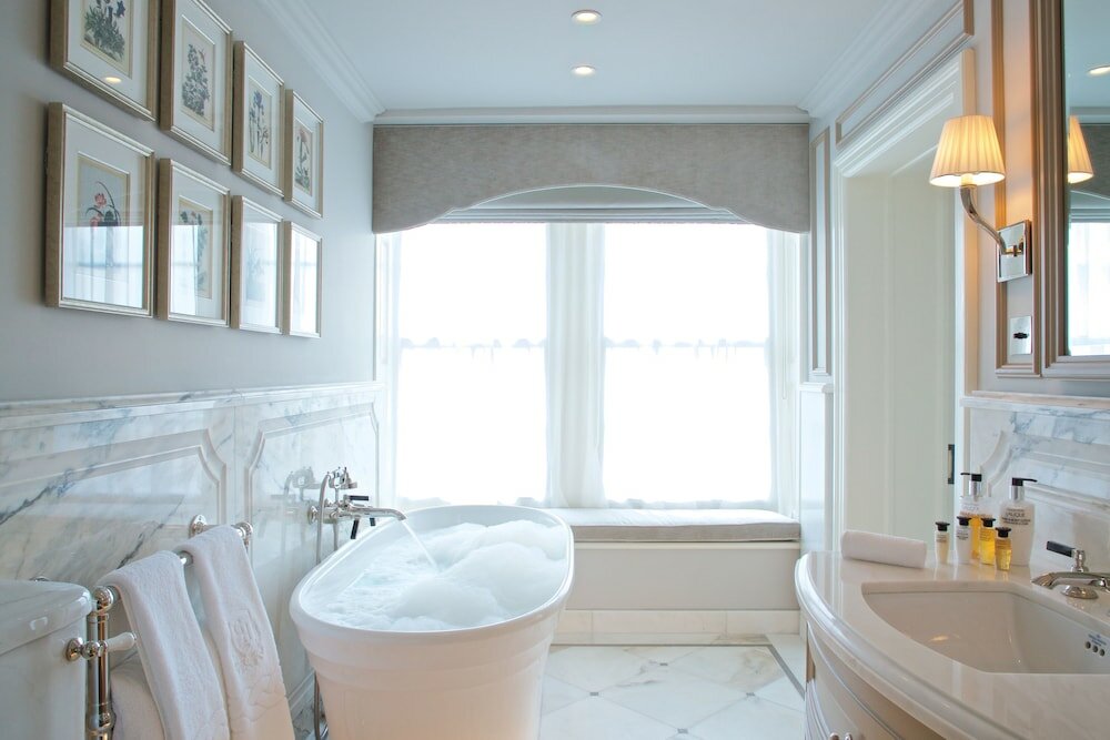 Фото Grantley Hall