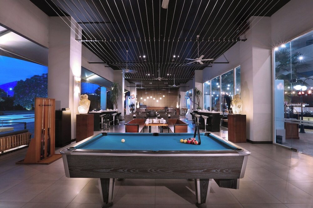 Фото Aston Cirebon Hotel & Convention Center