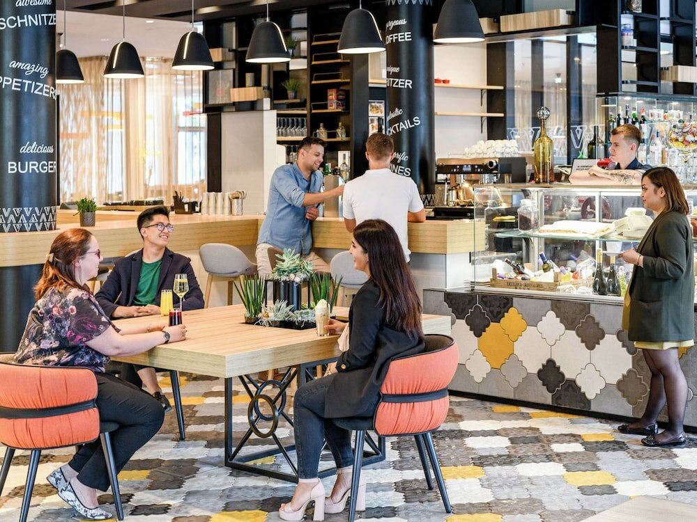 Фото Novotel Wien Hauptbahnhof