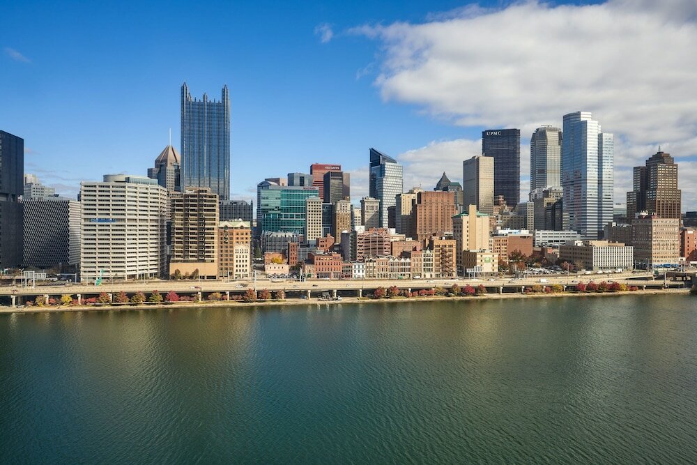 Фото Sheraton Pittsburgh Hotel at Station Square