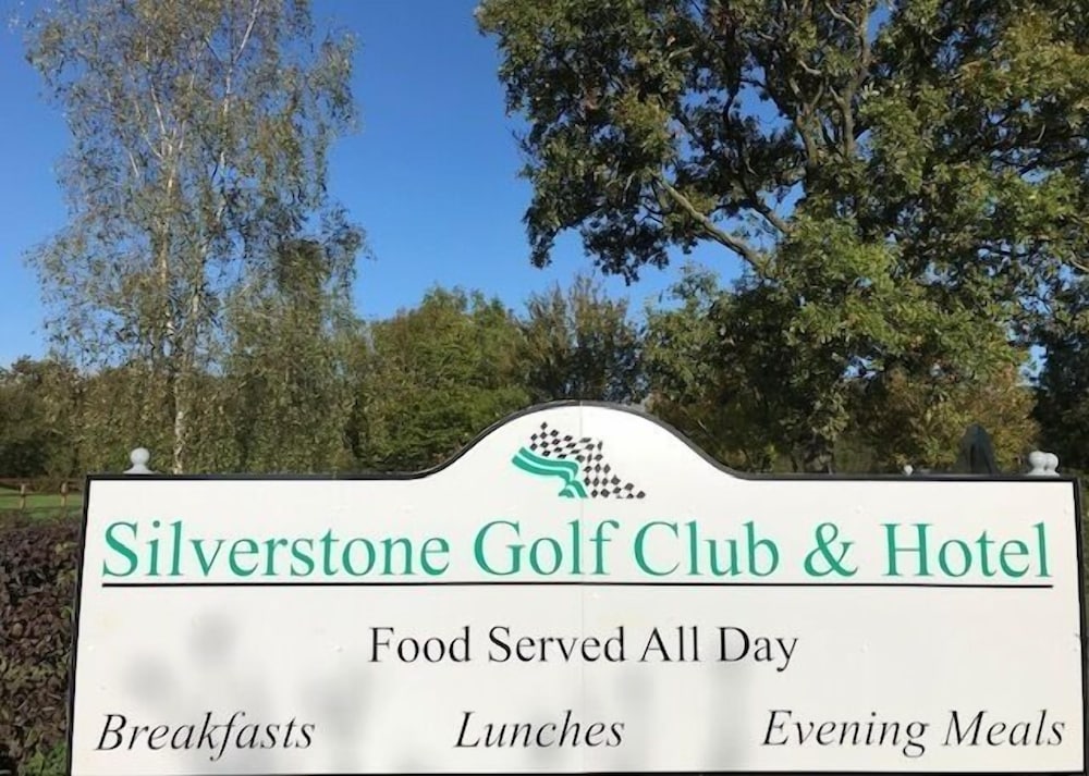 Фото Silverstone Golf Club & Hotel