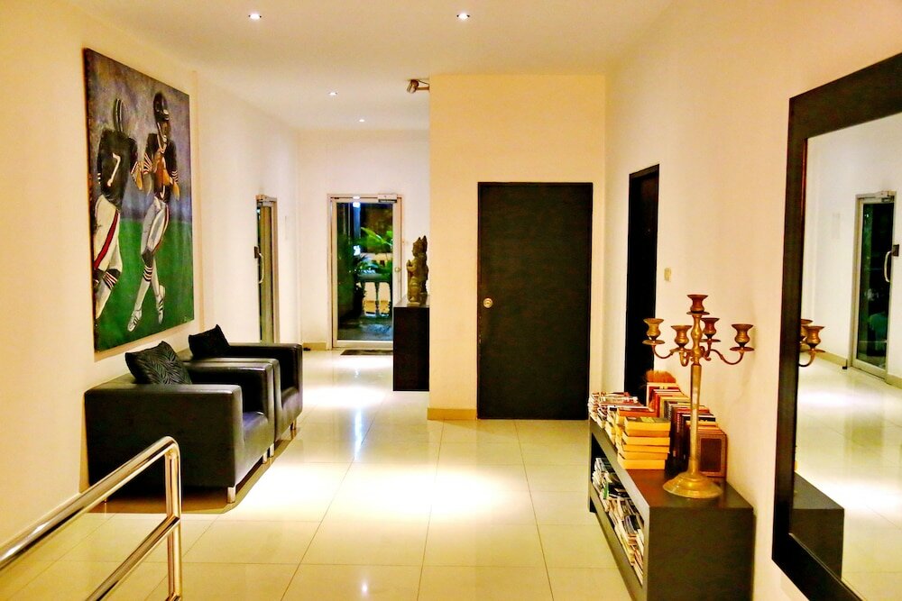 Фото East Suites