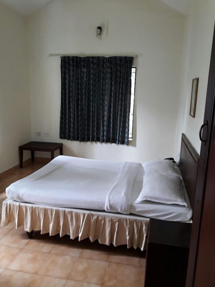 Фото Ayur County