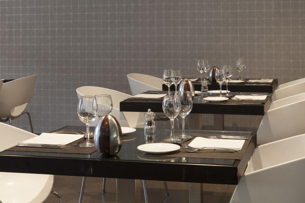 Фото Ac Hotel Coslada Aeropuerto by Marriott