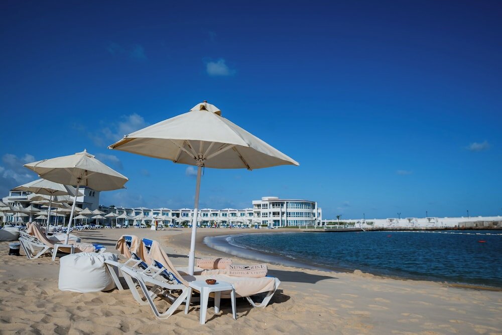 Фото Sunrise Alex Avenue Hotel