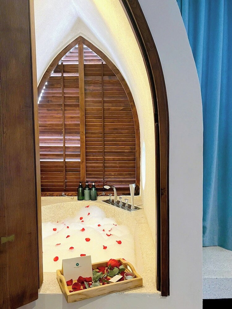 Фото Le Bouton Hotel