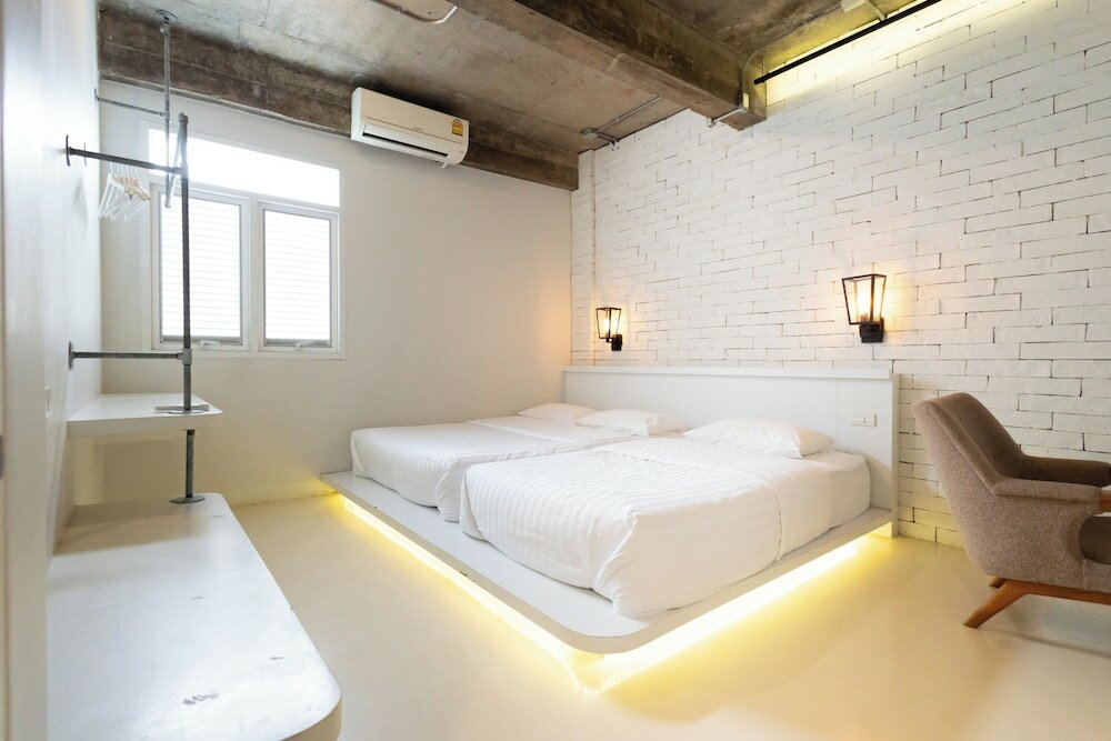 Фото Siam Plug In Hostel