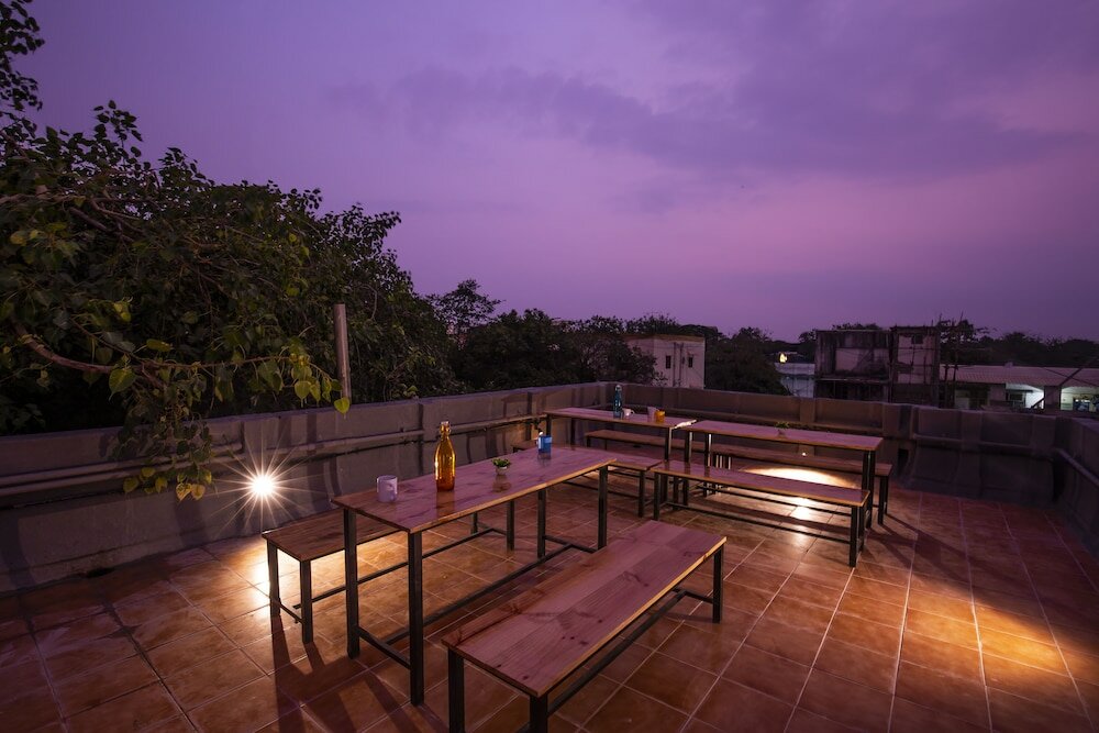 Фото Locomo Hostel - Mumbai