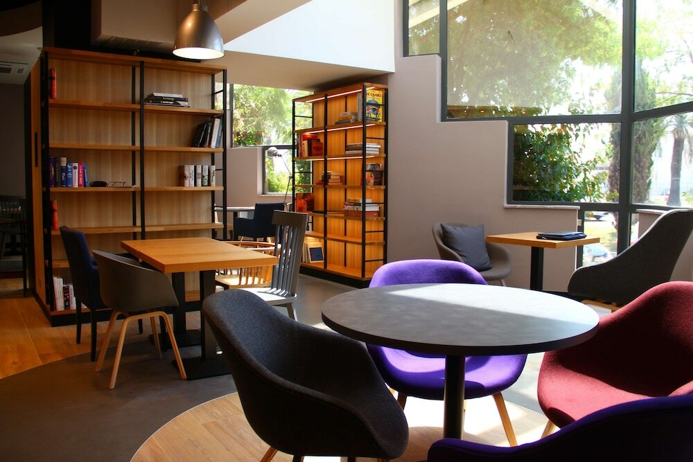 Фото Campanile Nice Airport