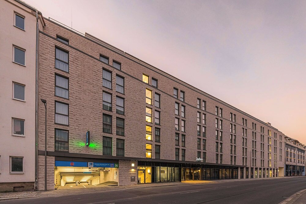 Фото отеля 1