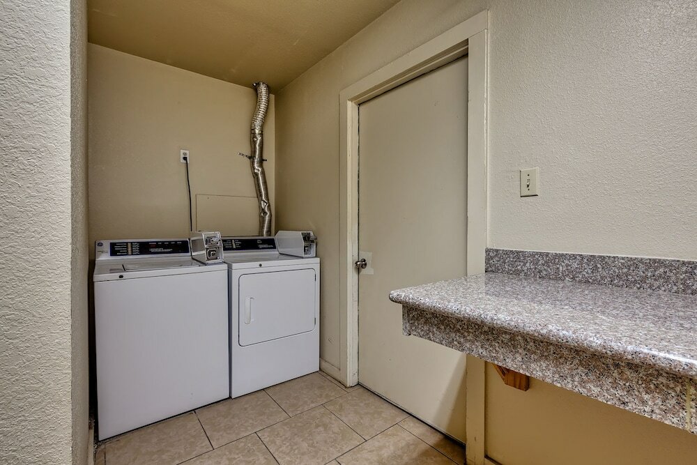 Фото Fort Davis Inn & R. V. Park