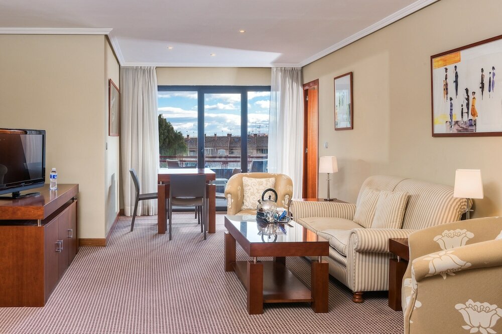 Фото Hotel Madrid Alameda Aeropuerto Affiliated by Melia